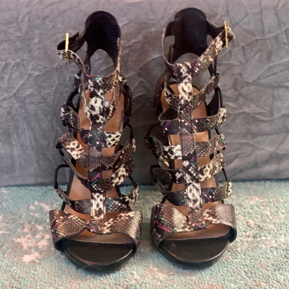 Steve Madden snake print sandal - Picture 1 of 4